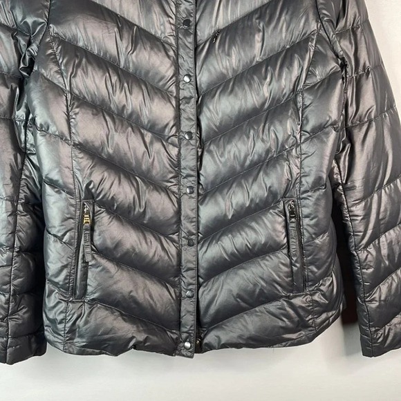 GAP Black Down Fill Puffer Jacket Nylon Lightweight Zip Snap Pockets Granola M - Picture 4 of 15